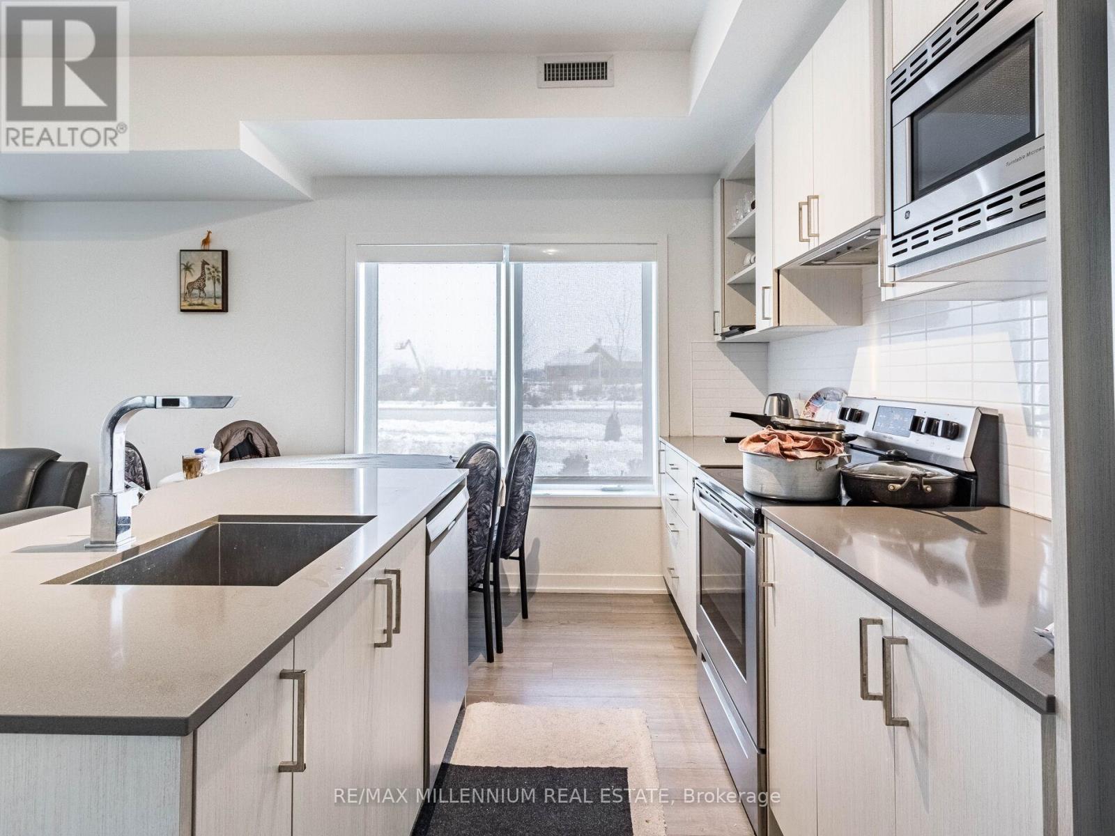 116 - 155 Downsview Park Boulevard, Toronto (Downsview-Roding-Cfb), Ontario  M3K 0E3 - Photo 17 - W12405972