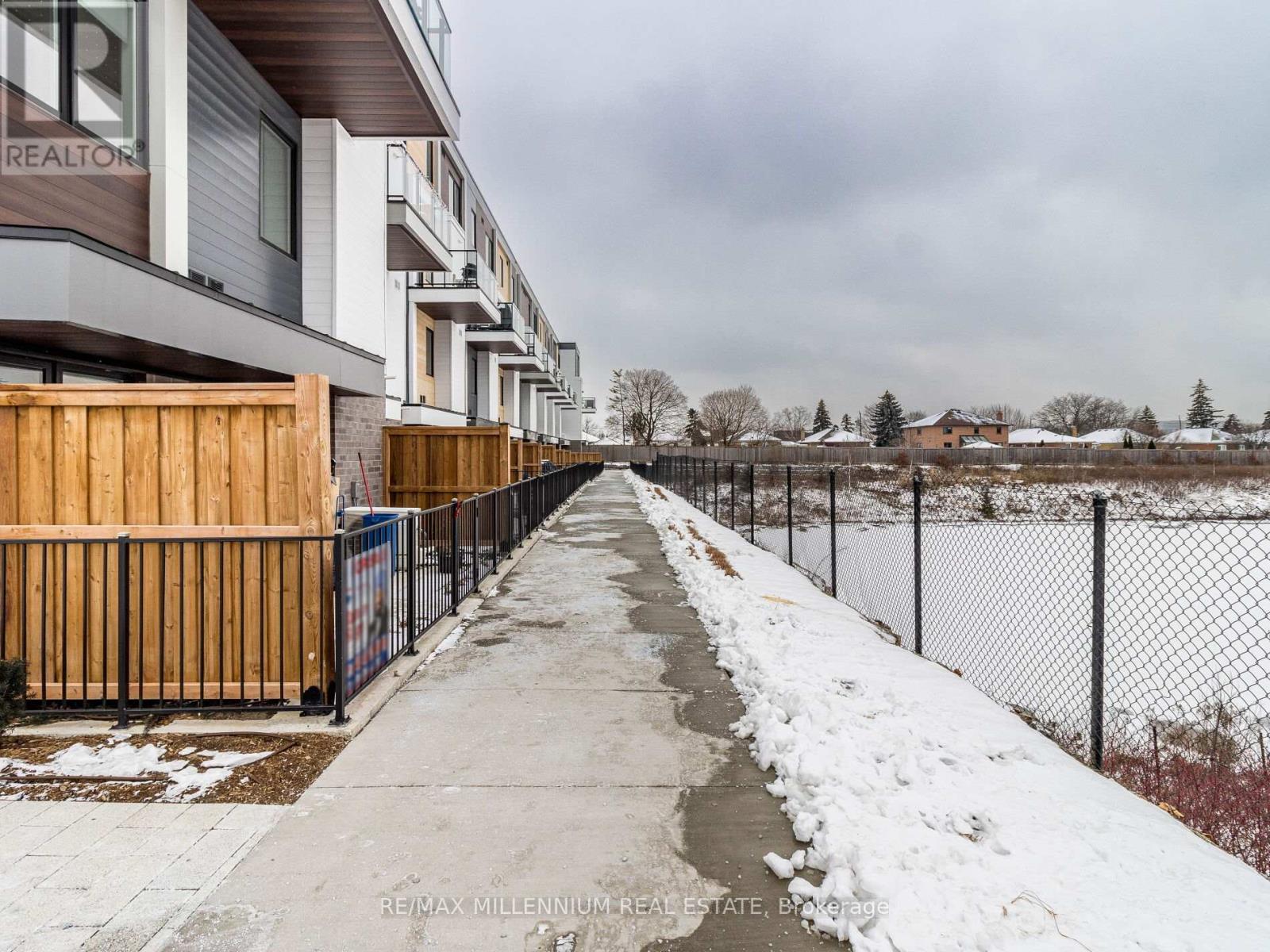 116 - 155 Downsview Park Boulevard, Toronto (Downsview-Roding-Cfb), Ontario  M3K 0E3 - Photo 36 - W12405972