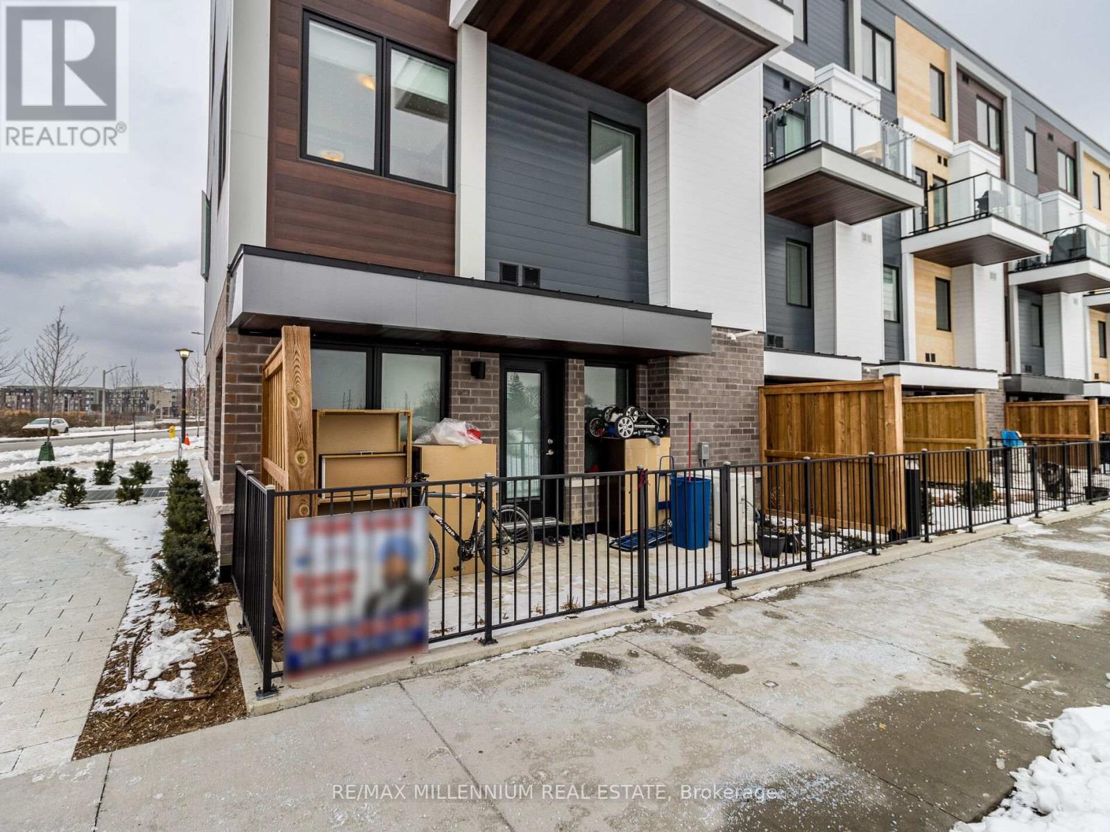 116 - 155 Downsview Park Boulevard, Toronto (Downsview-Roding-Cfb), Ontario  M3K 0E3 - Photo 38 - W12405972