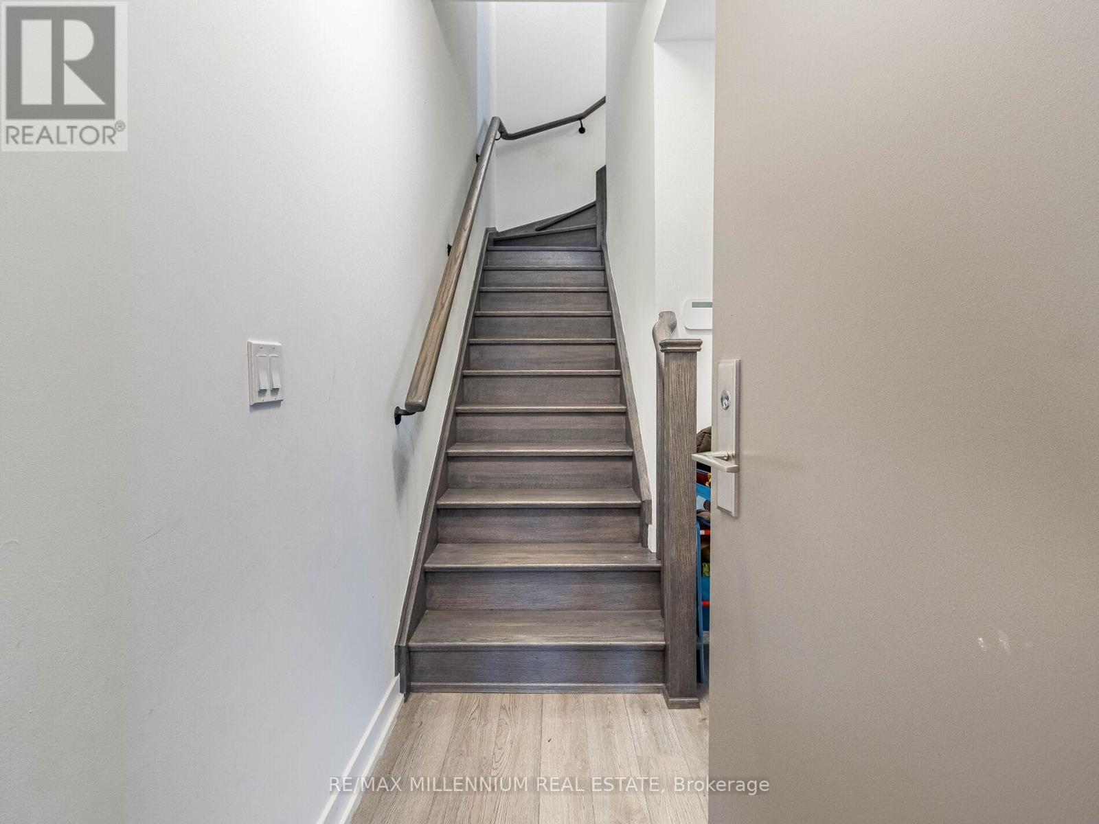 116 - 155 Downsview Park Boulevard, Toronto (Downsview-Roding-Cfb), Ontario  M3K 0E3 - Photo 6 - W12405972