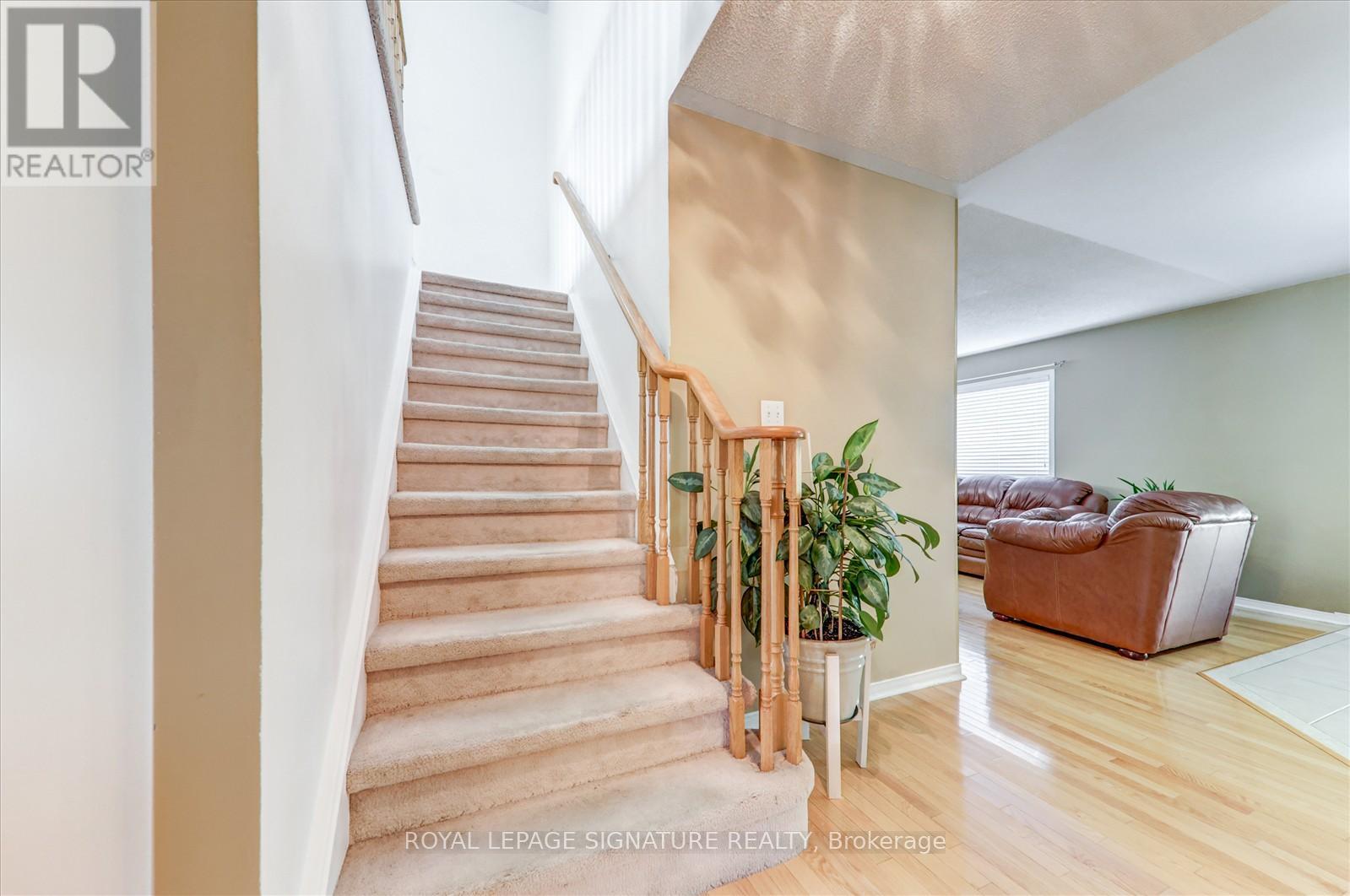 72 Fairhill Avenue, Brampton, Ontario  L7A 2E8 - Photo 16 - W12405978