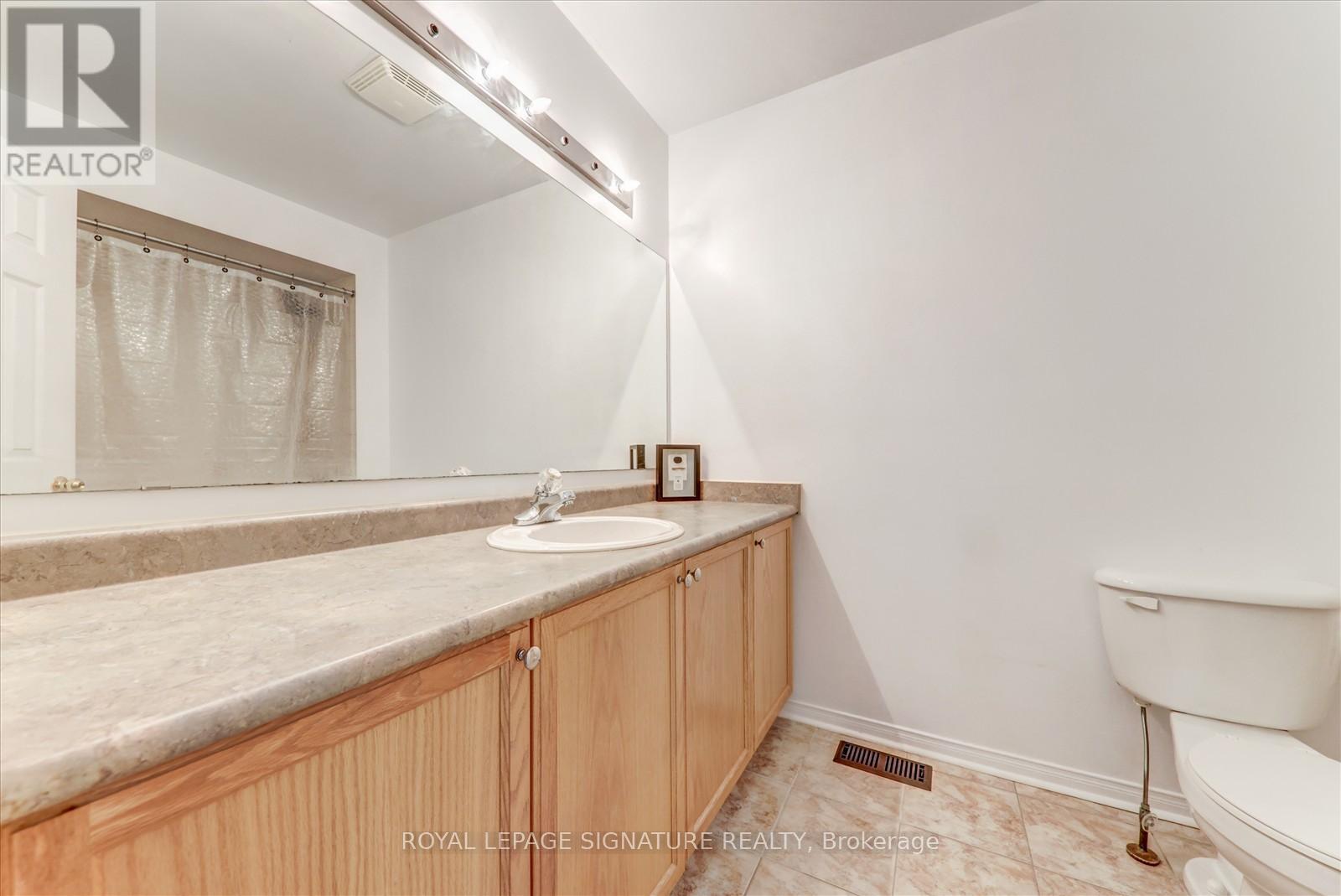 72 Fairhill Avenue, Brampton, Ontario  L7A 2E8 - Photo 25 - W12405978