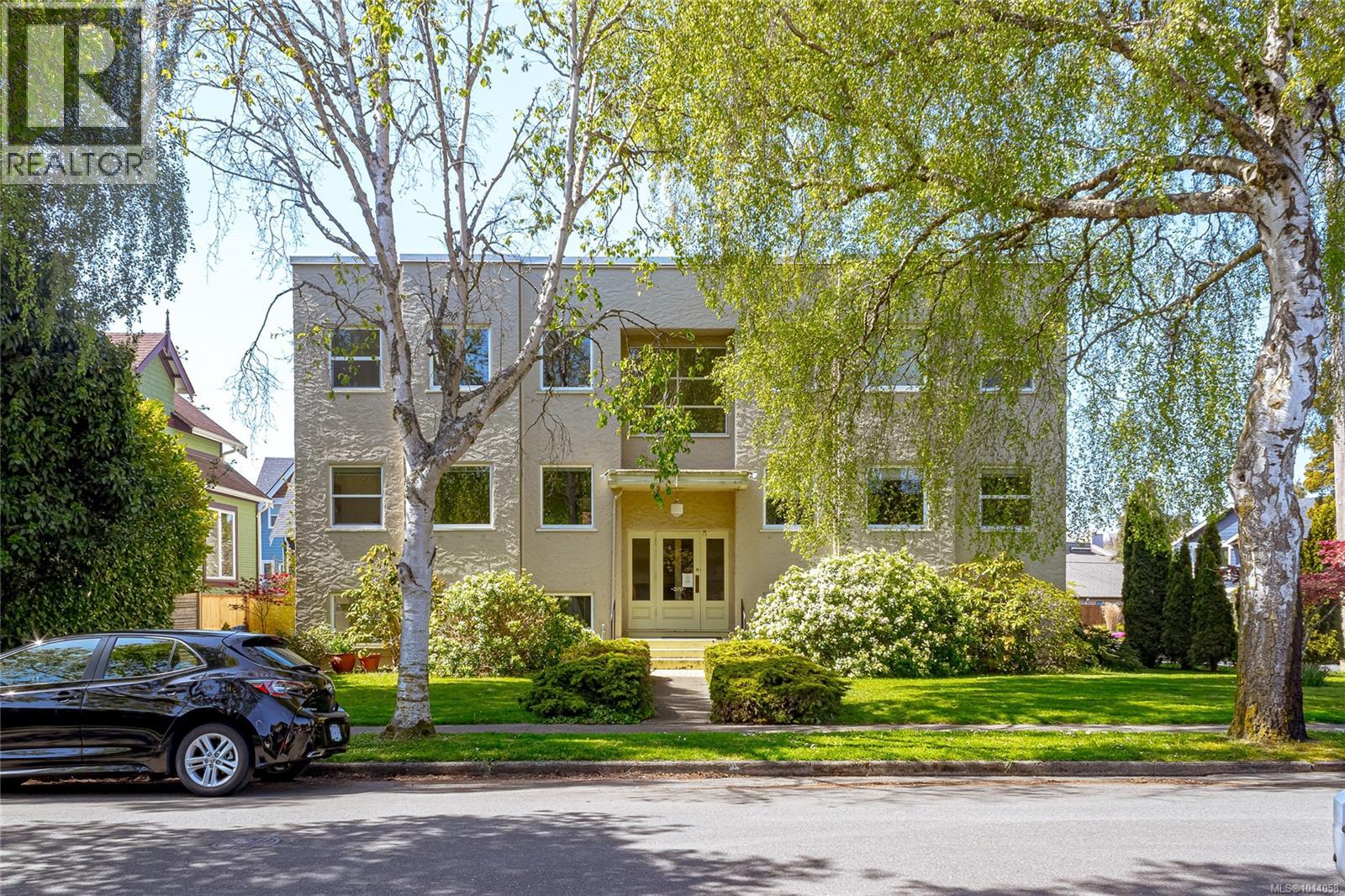 370 Richmond Ave, Victoria, British Columbia  V8S 3Y1 - Photo 4 - 1014058