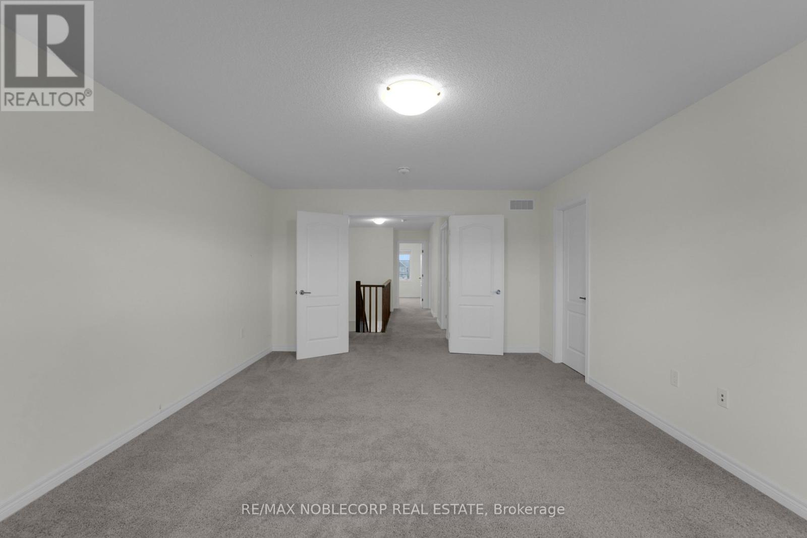 15 Lloyd Davies Way, Hamilton, Ontario  L0R 1C0 - Photo 30 - X12405926