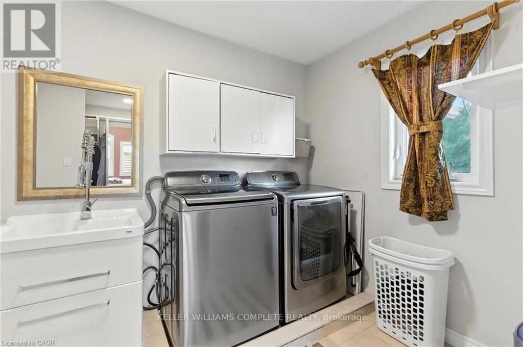 114 Armour Crescent, Hamilton, Ontario  L9K 1R9 - Photo 13 - X12405945