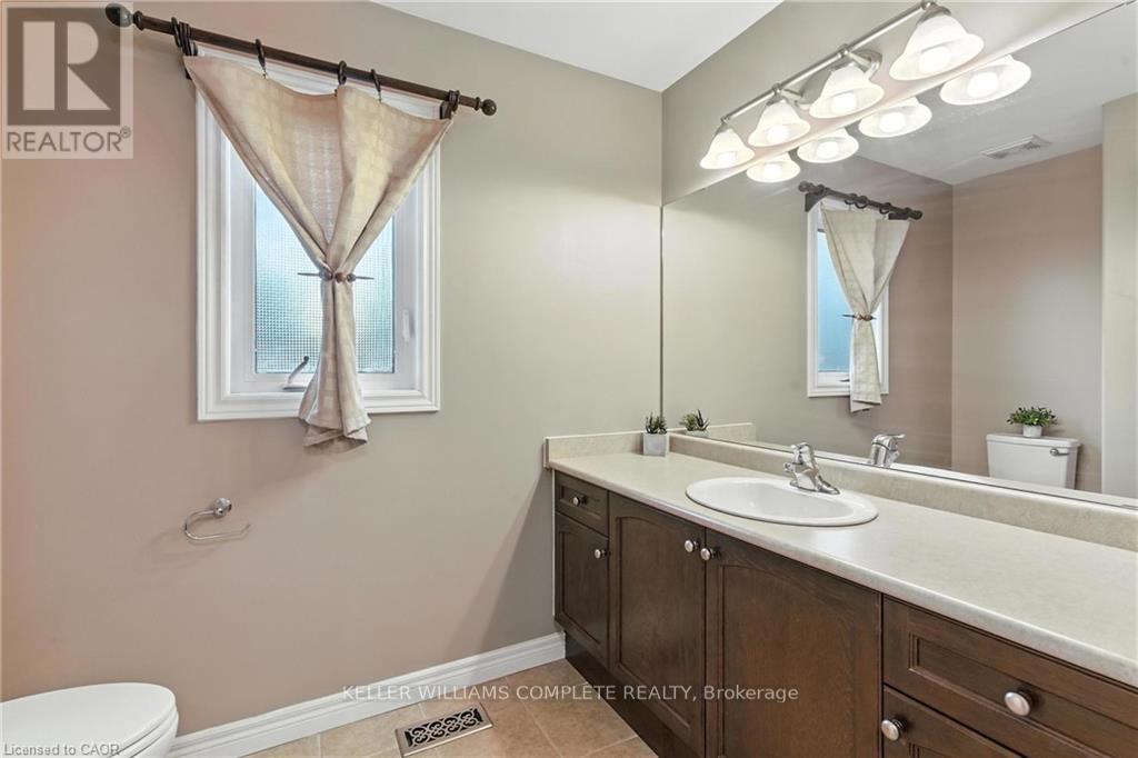114 Armour Crescent, Hamilton, Ontario  L9K 1R9 - Photo 21 - X12405945