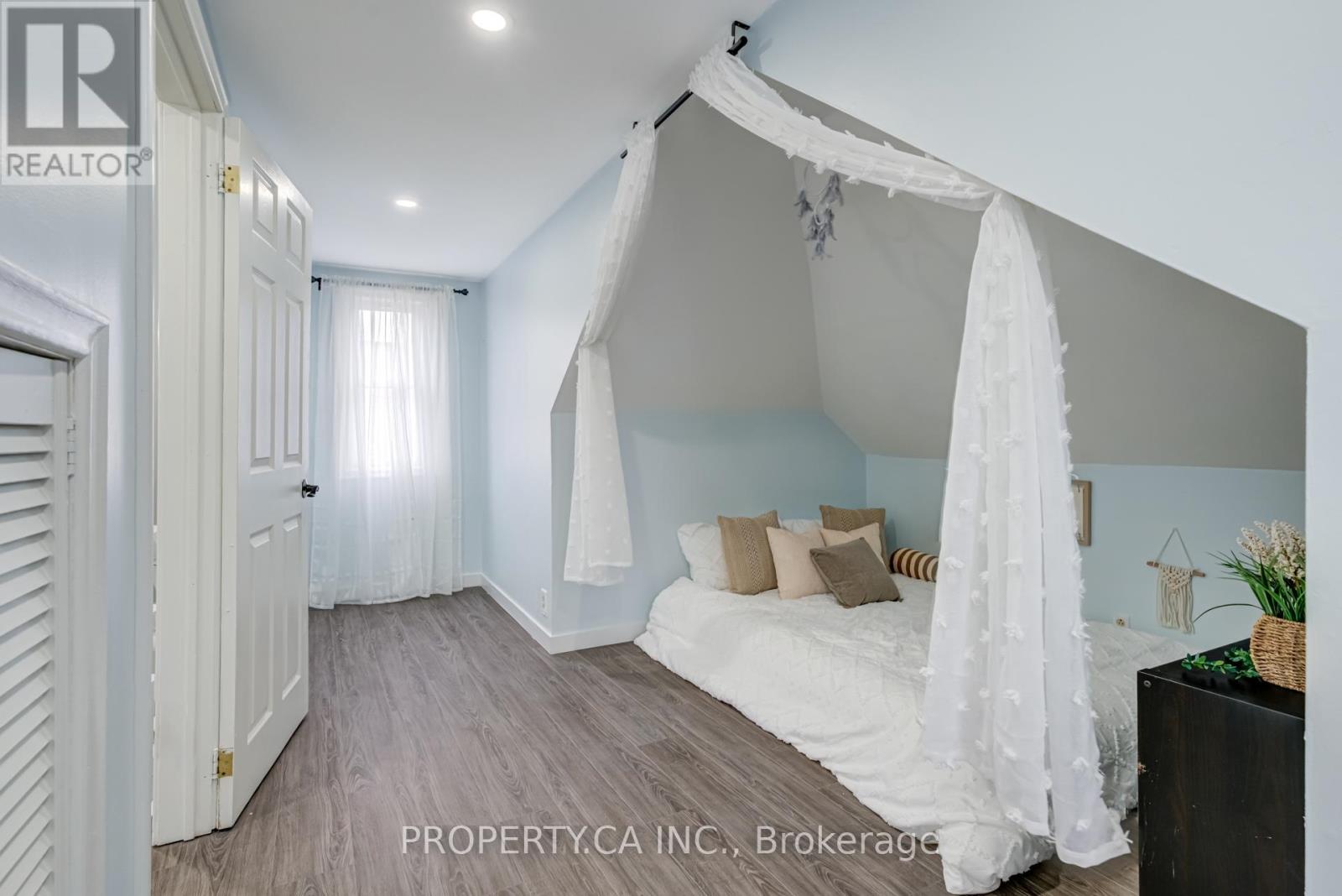 4722 Homewood Avenue, Niagara Falls (Cherrywood), Ontario  L2E 4Y3 - Photo 24 - X12405948