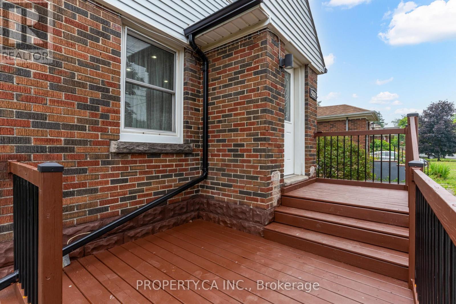 4722 Homewood Avenue, Niagara Falls (Cherrywood), Ontario  L2E 4Y3 - Photo 4 - X12405948