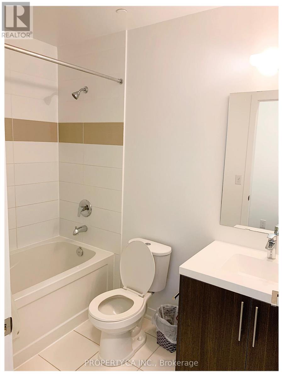 109 - 85 Duke Street W, Kitchener, Ontario  N2H 0B7 - Photo 11 - X12405991