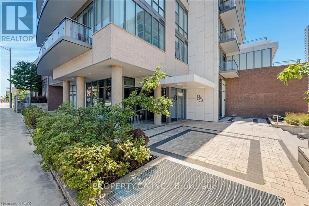 109 - 85 Duke Street W, Kitchener, Ontario  N2H 0B7 - Photo 2 - X12405991