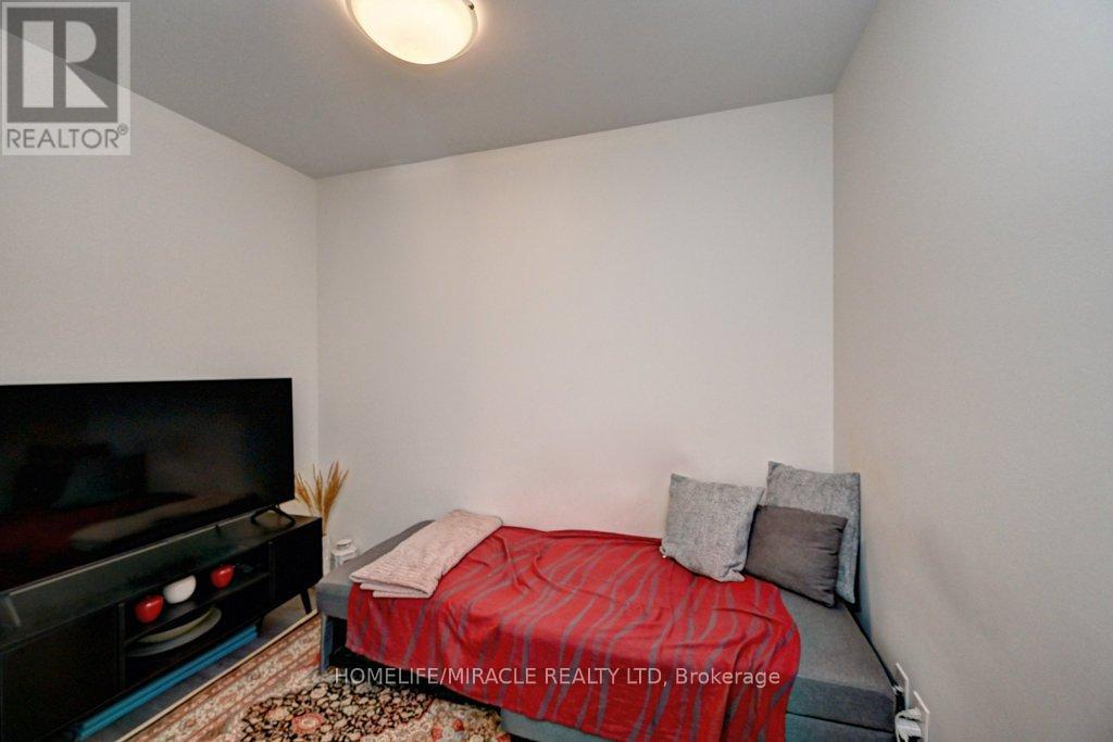 1213 - 60 Frederick Street, Kitchener, Ontario  N2C 0H7 - Photo 38 - X12406049