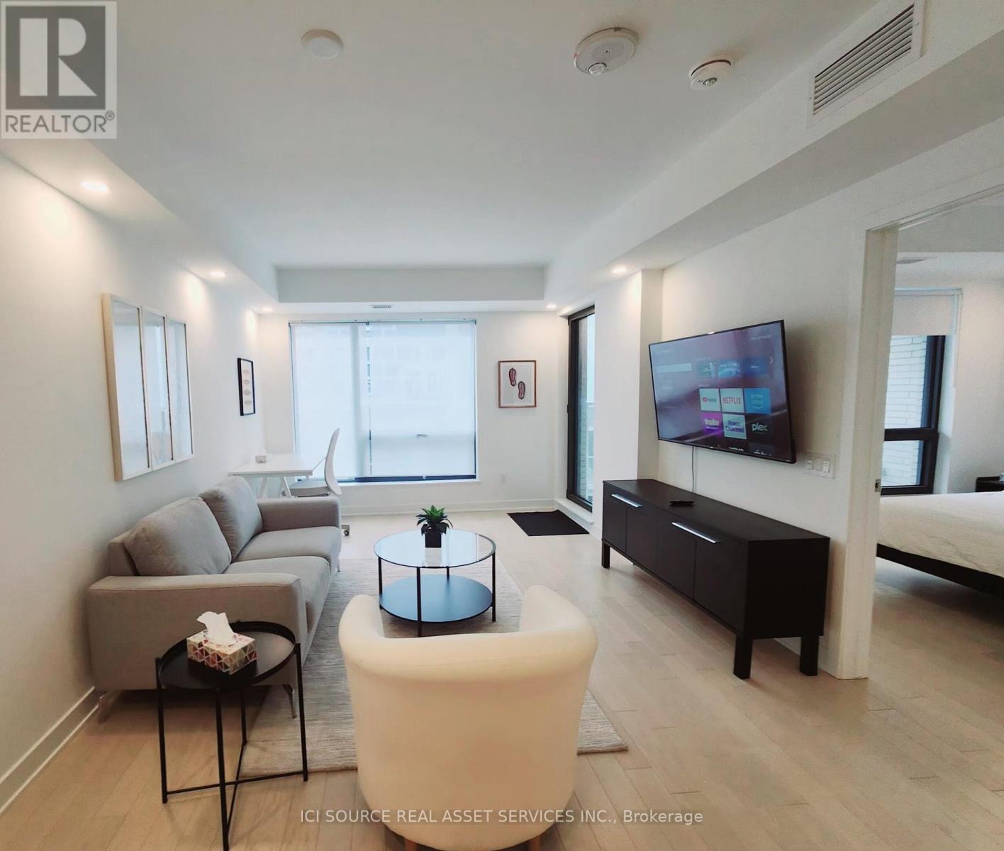 1009 - 340 Queen Street, Ottawa, Ontario  K1R 0G1 - Photo 5 - X12406090