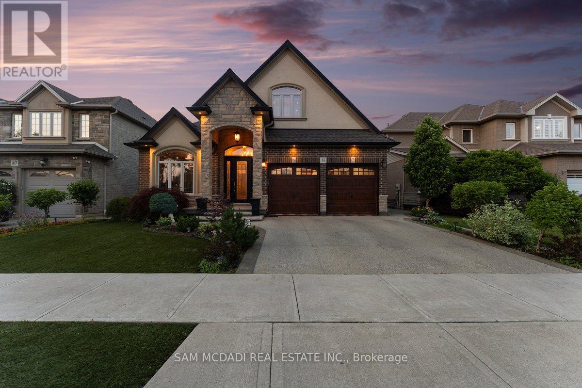 85 HILLCROFT DRIVE, Hamilton, Ontario