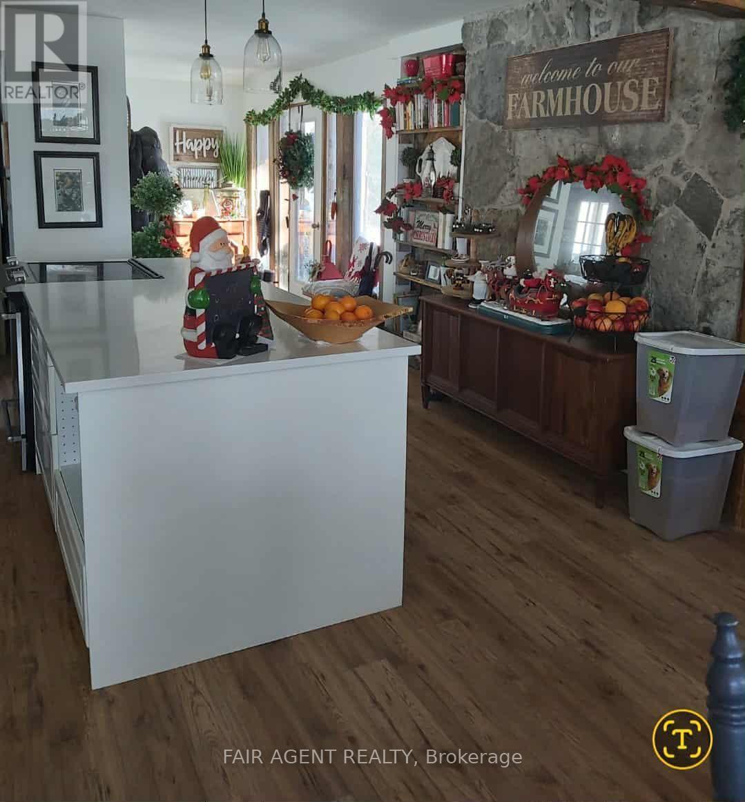 591 Concession 4 Road, Alfred And Plantagenet, Ontario  K0B 1L0 - Photo 18 - X12403565