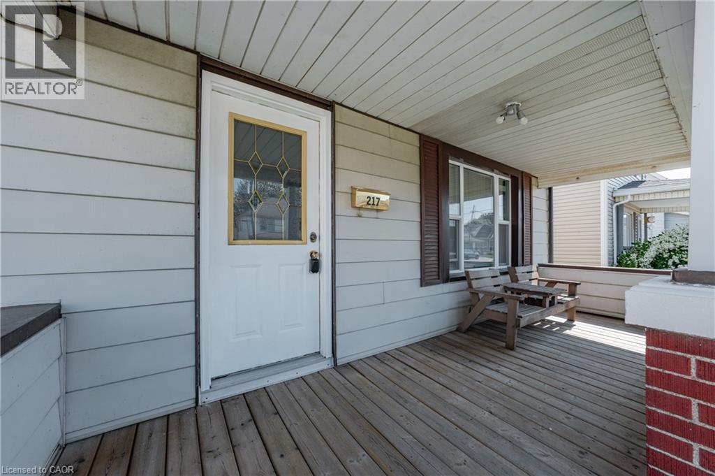 217 Mitchell Street, Port Colborne, Ontario  L3K 1Y4 - Photo 3 - 40769748
