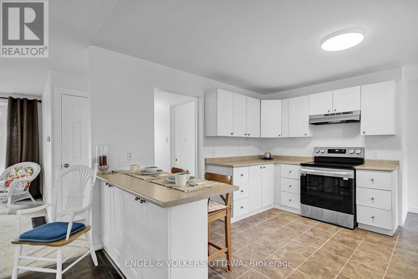 3000/2980 Roger Stevens Drive, Ottawa, Ontario  K0A 2T0 - Photo 37 - X12387271