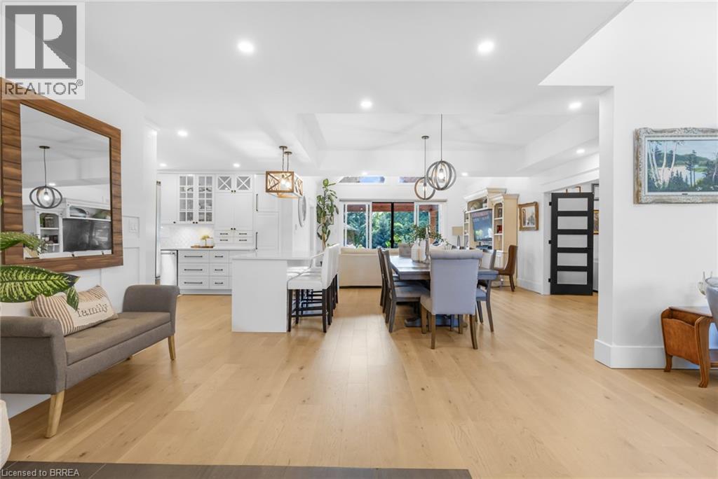 Property at 60 MOUNTAIN BROW Boulevard image 3