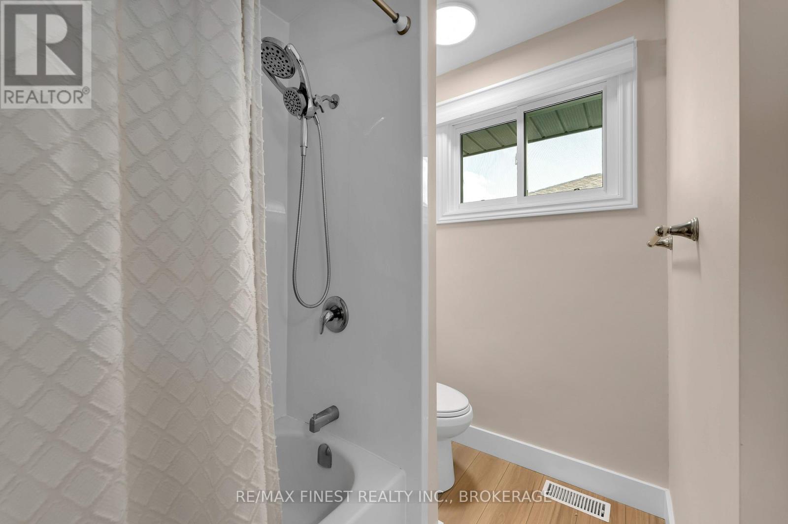 204 Queen Street, Greater Napanee, Ontario  K7R 1C2 - Photo 20 - X12406243