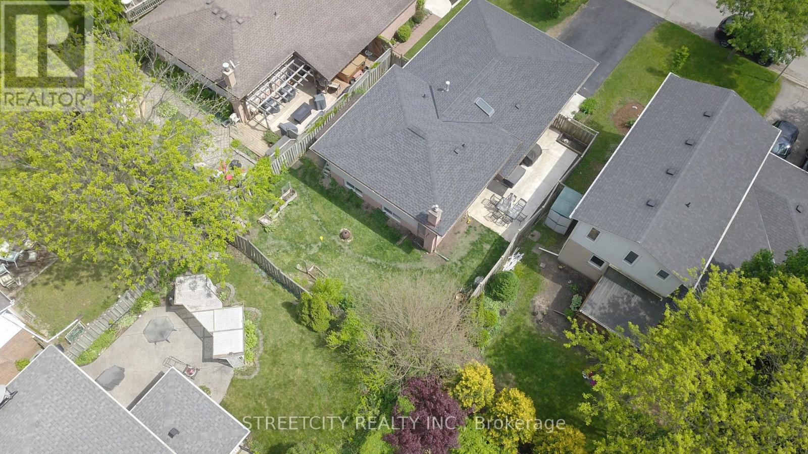 295 Walmer Grove, London North, Ontario  N6G 4G9 - Photo 38 - X12406300