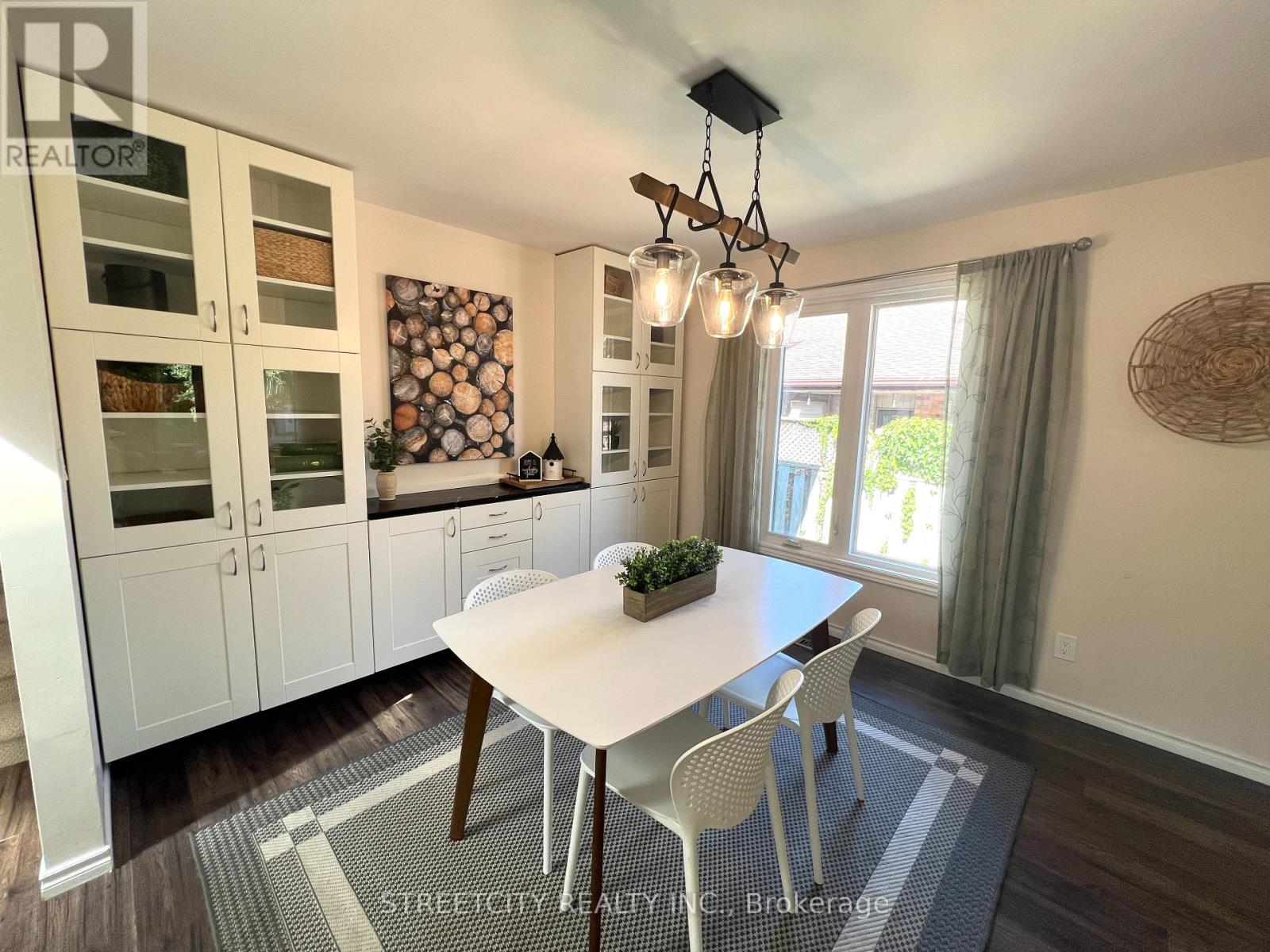295 Walmer Grove, London North, Ontario  N6G 4G9 - Photo 9 - X12406300