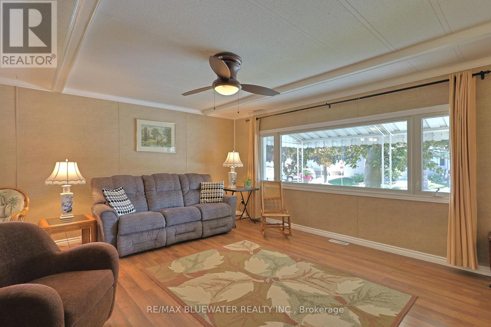 199 Pebble Beach Parkway, South Huron, Ontario  N0M 1T0 - Photo 12 - X12406449