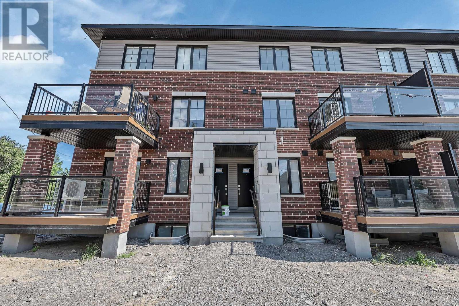 6104 Renaud Rd, Ottawa, Ontario  K1W 0X6 - Photo 2 - X12406403