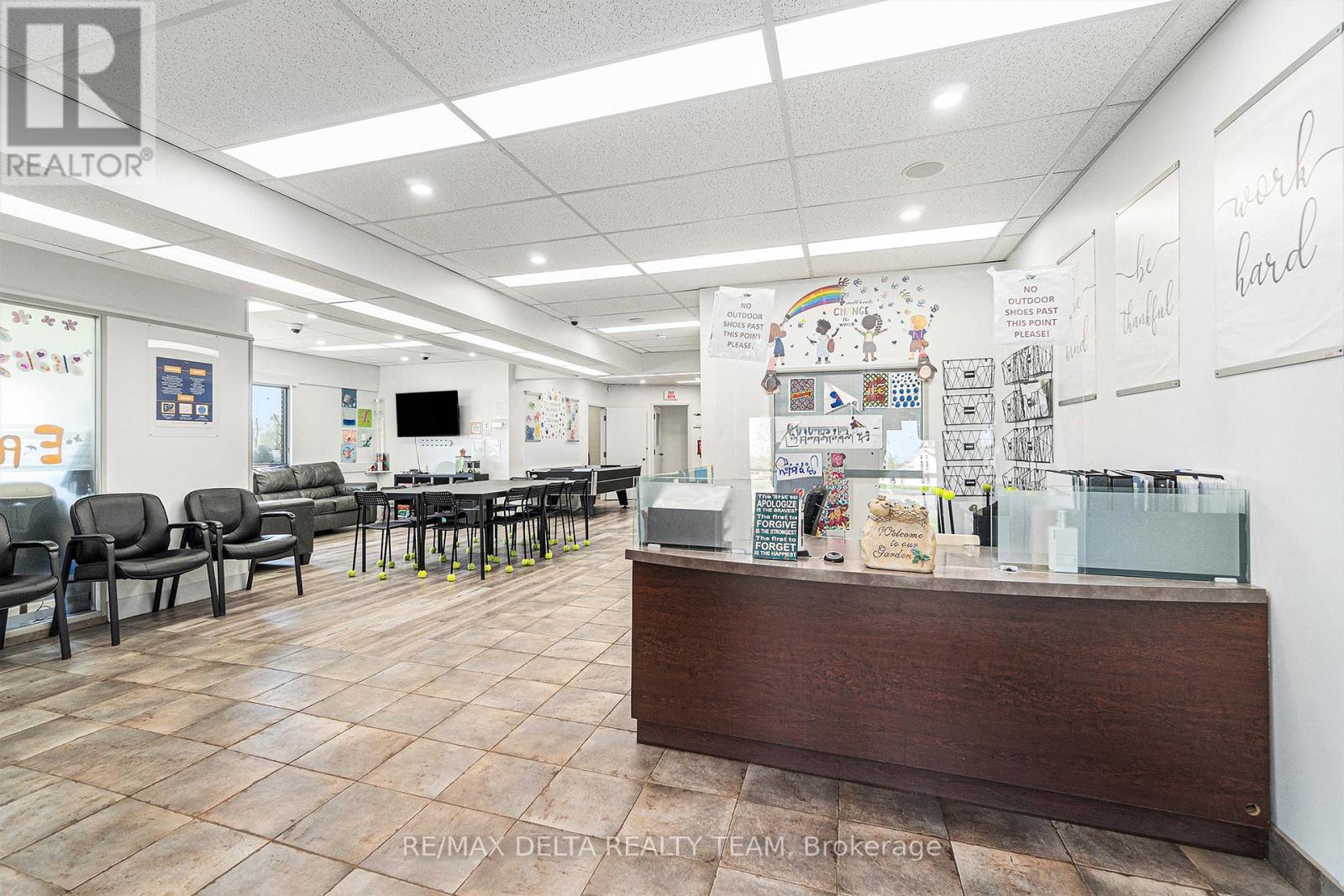 3713 Navan Road, Ottawa, Ontario  K1B 1H9 - Photo 25 - X12406433