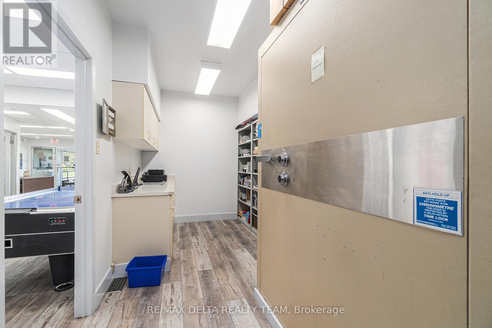 3713 Navan Road, Ottawa, Ontario  K1B 1H9 - Photo 27 - X12406433
