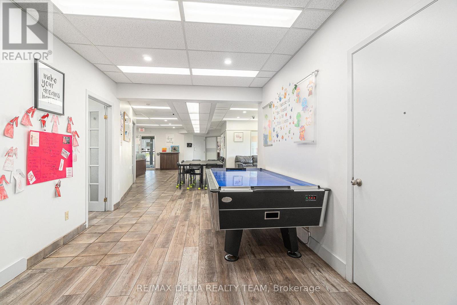 3713 Navan Road, Ottawa, Ontario  K1B 1H9 - Photo 31 - X12406433