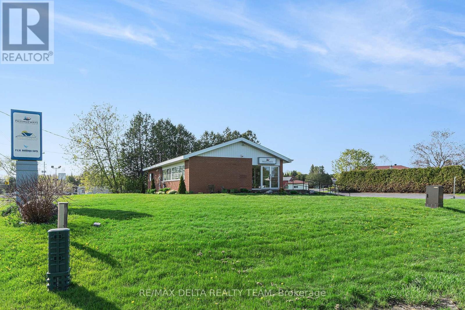 3713 Navan Road, Ottawa, Ontario  K1B 1H9 - Photo 45 - X12406433