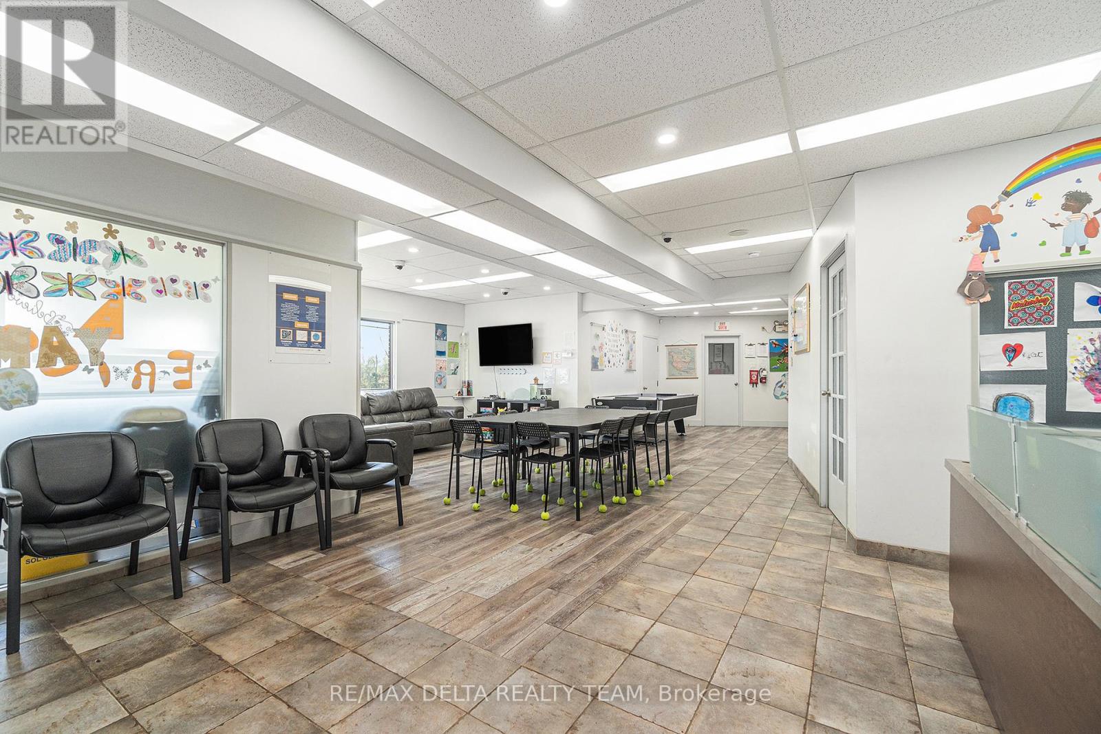 3713 Navan Road, Ottawa, Ontario  K1B 1H9 - Photo 8 - X12406433