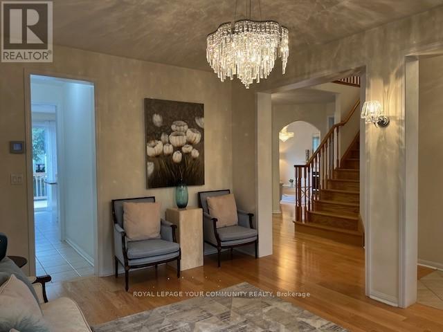 118 Ina Lane, Whitchurch-Stouffville, Ontario  L4A 0L8 - Photo 6 - N12391958