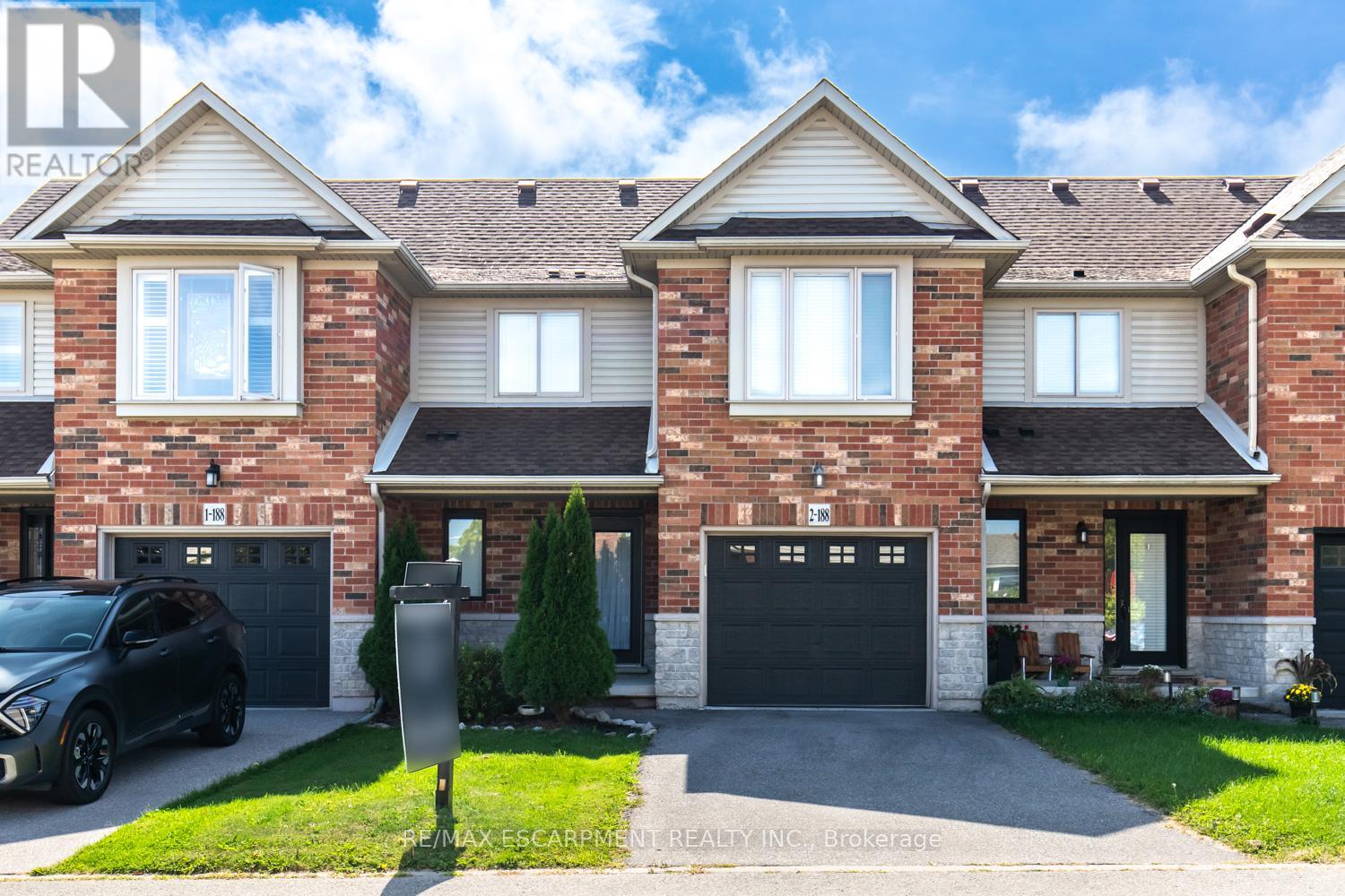 2 - 188 LIVINGSTON AVENUE, Grimsby, Ontario