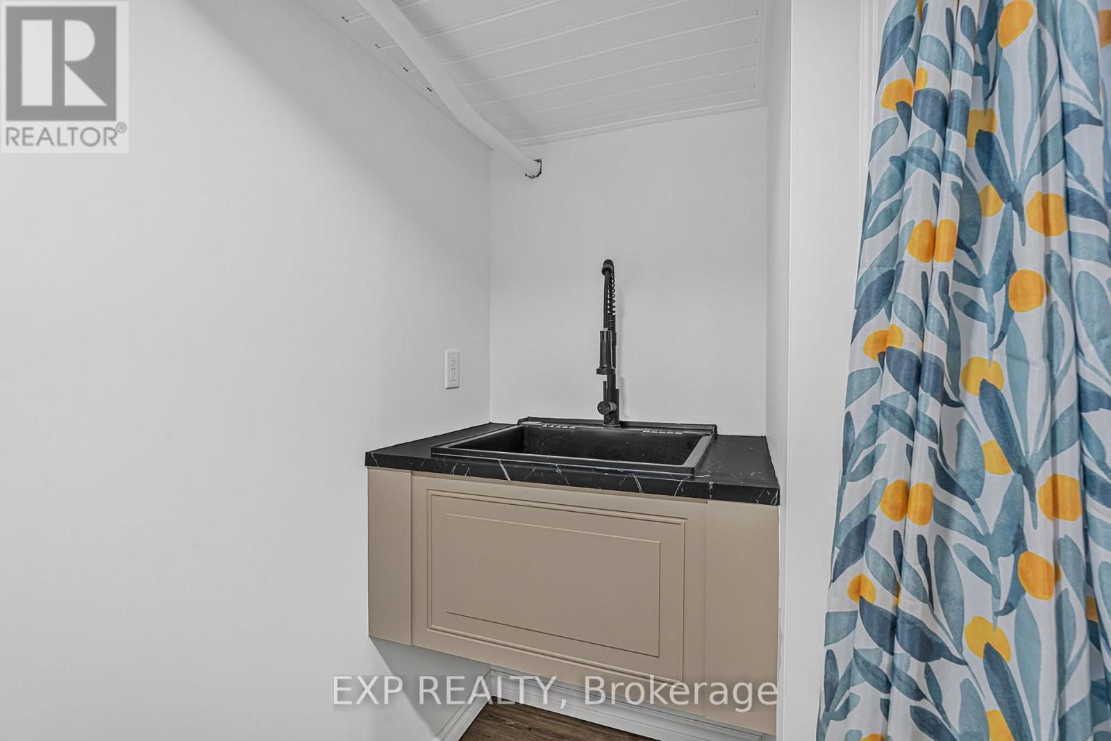 246 Bowen Road, Fort Erie, Ontario  L2A 2Y8 - Photo 37 - X12406120