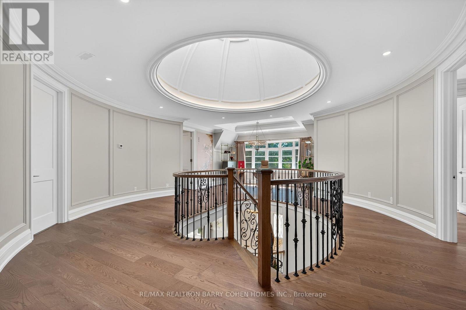 18 Suncrest Drive, Toronto (Bridle Path-Sunnybrook-York Mills), Ontario  M3C 2L2 - Photo 18 - C12406124