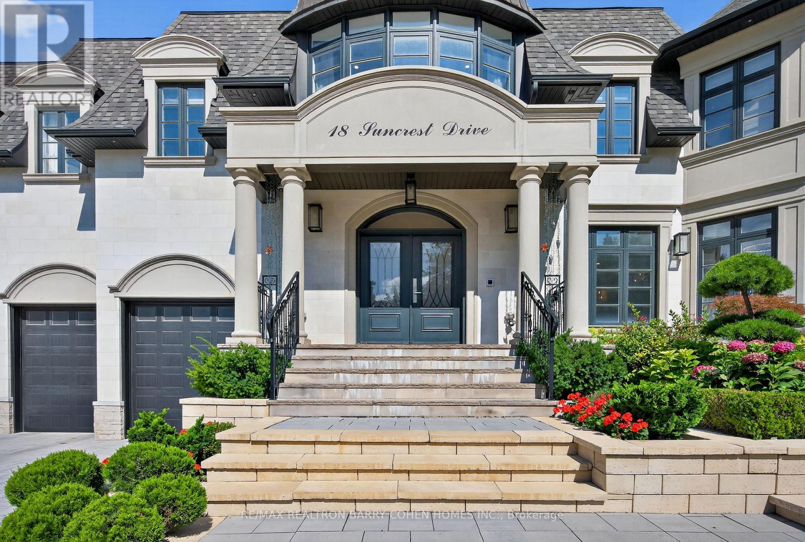 18 Suncrest Drive, Toronto (Bridle Path-Sunnybrook-York Mills), Ontario  M3C 2L2 - Photo 3 - C12406124