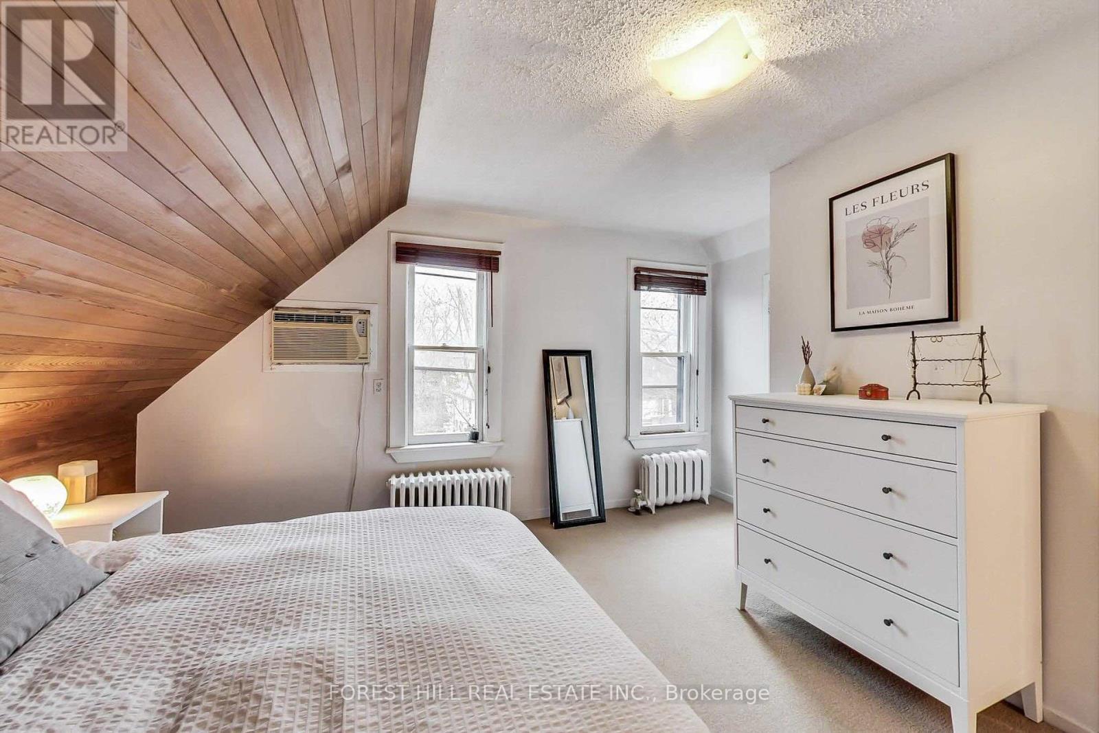 72 Walmer Road, Toronto, Ontario  M5R 2X7 - Photo 7 - C12406129