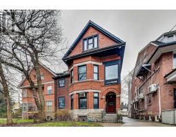 72 WALMER ROAD, Toronto, Ontario
