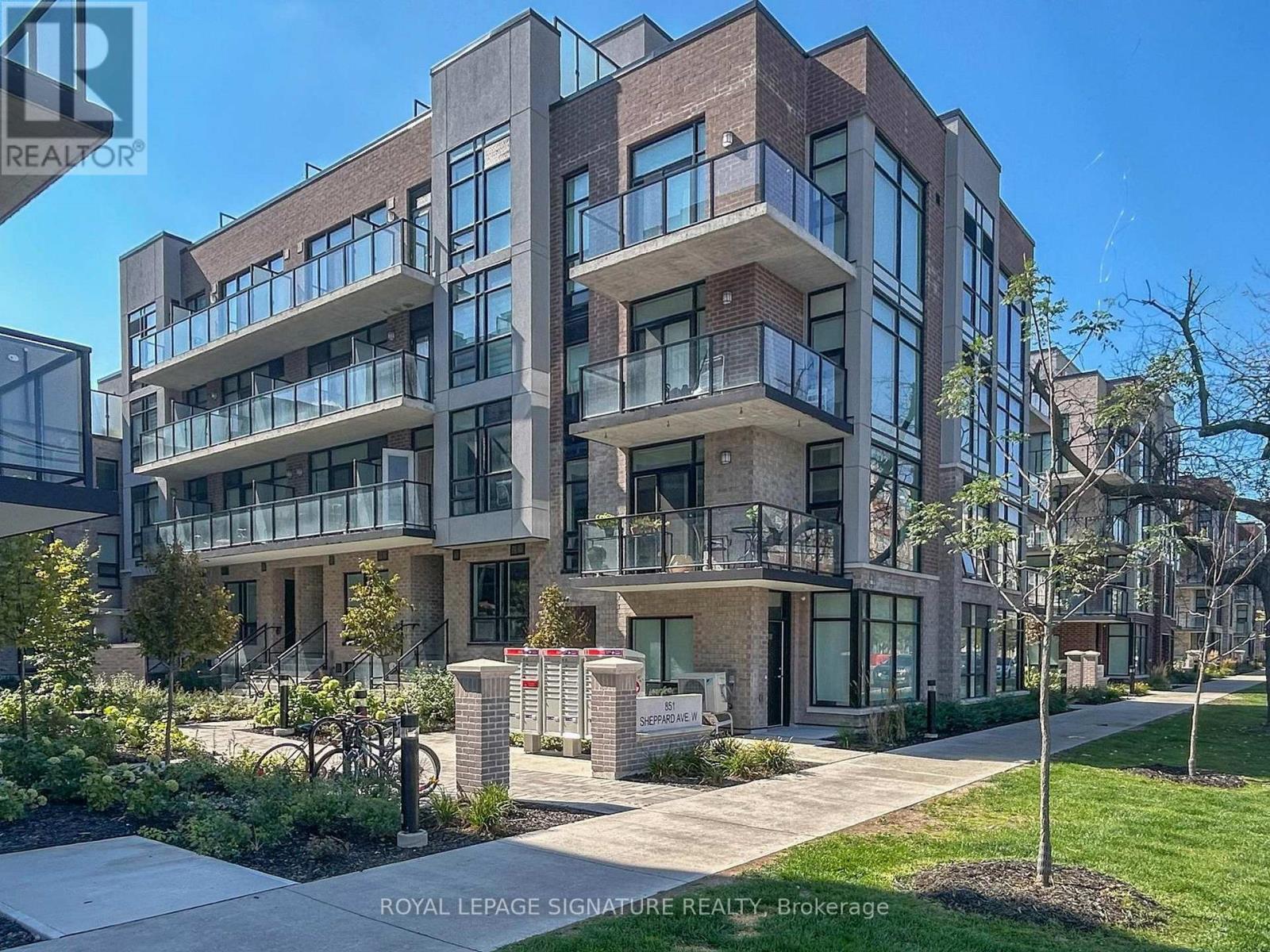 15 - 851 Sheppard Avenue W, Toronto, Ontario  M3H 0G2 - Photo 4 - C12406160