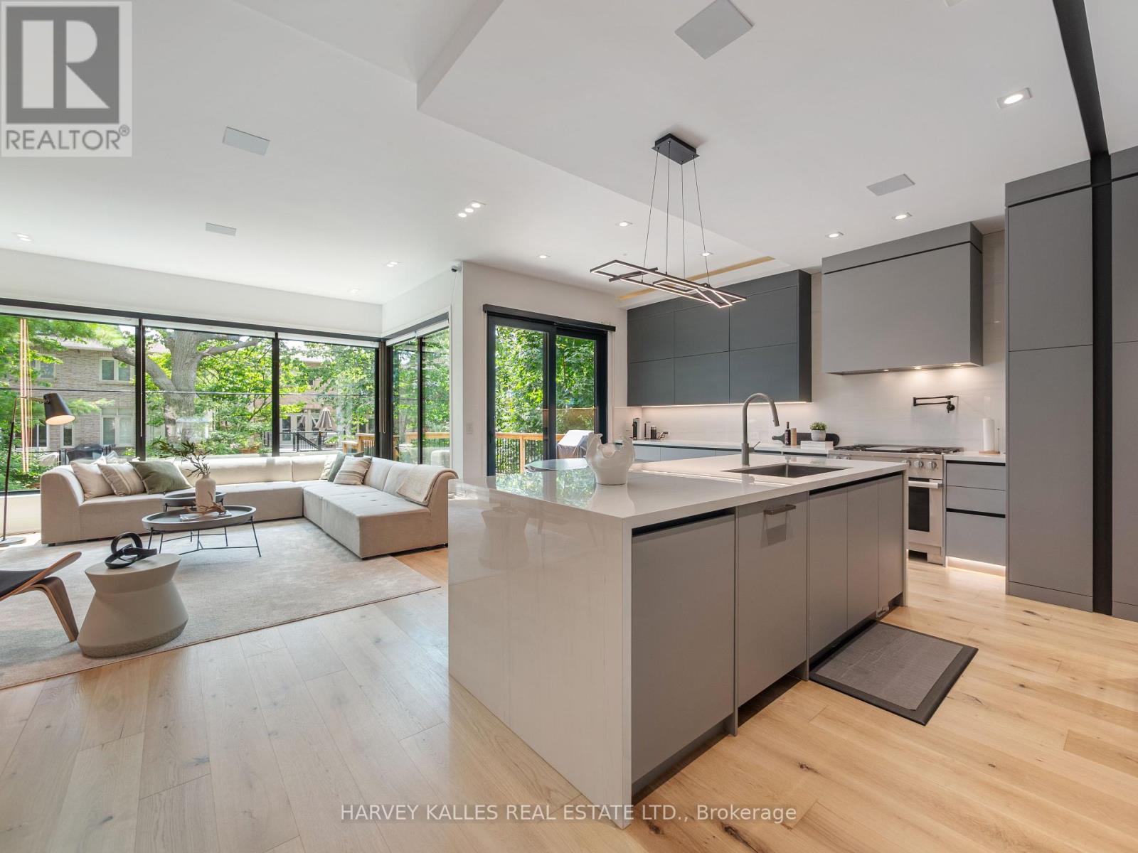 585 Bedford Park Avenue, Toronto (Bedford Park-Nortown), Ontario  M5M 1K4 - Photo 12 - C12406189