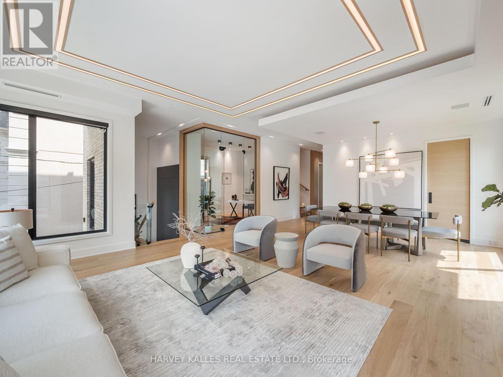 585 Bedford Park Avenue, Toronto (Bedford Park-Nortown), Ontario  M5M 1K4 - Photo 5 - C12406189
