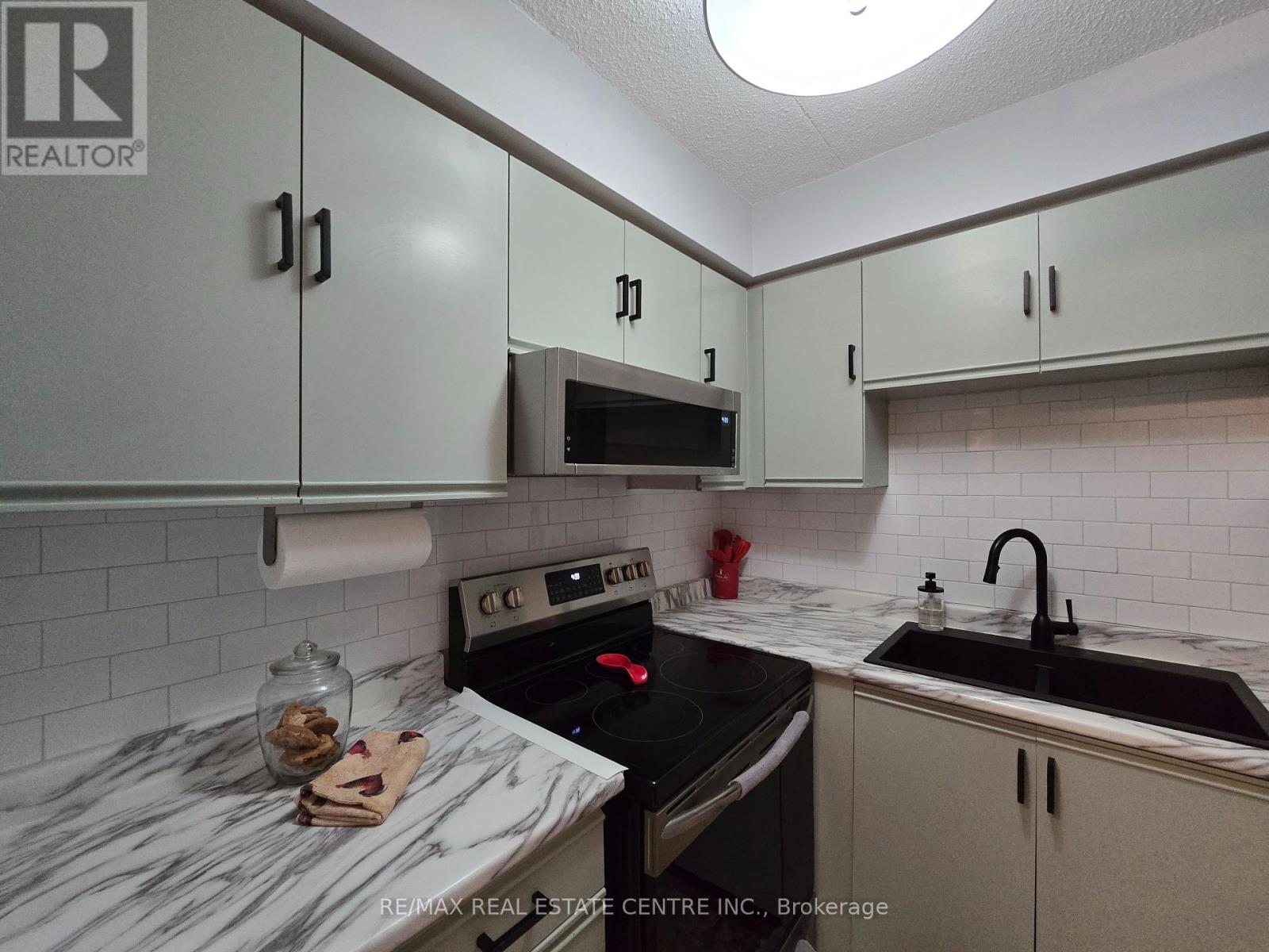 609 - 1540 Pickering Parkway, Pickering, Ontario  L1V 3V9 - Photo 10 - E12406146