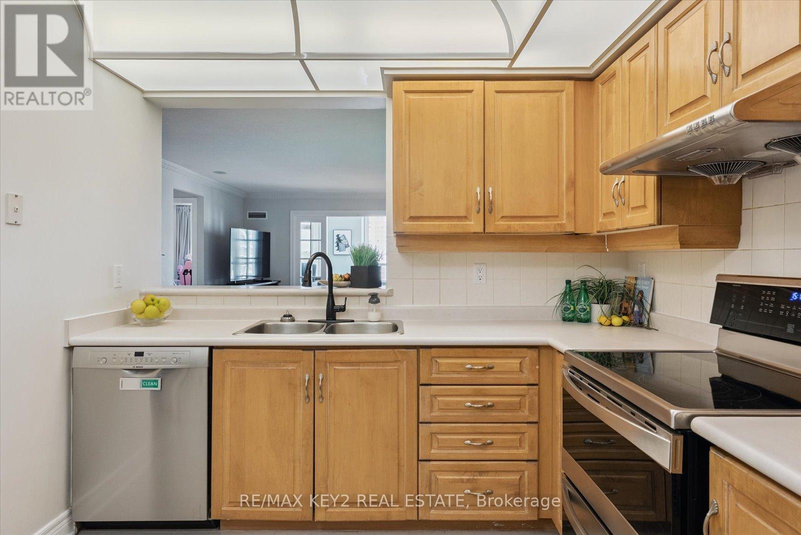 1116 - 138 Bonis Avenue, Toronto, Ontario  M1T 3V9 - Photo 11 - E12406214
