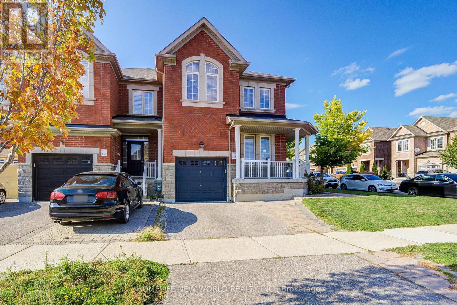 2 London Pride Drive, Richmond Hill, Ontario  L4E 0X3 - Photo 2 - N12402007