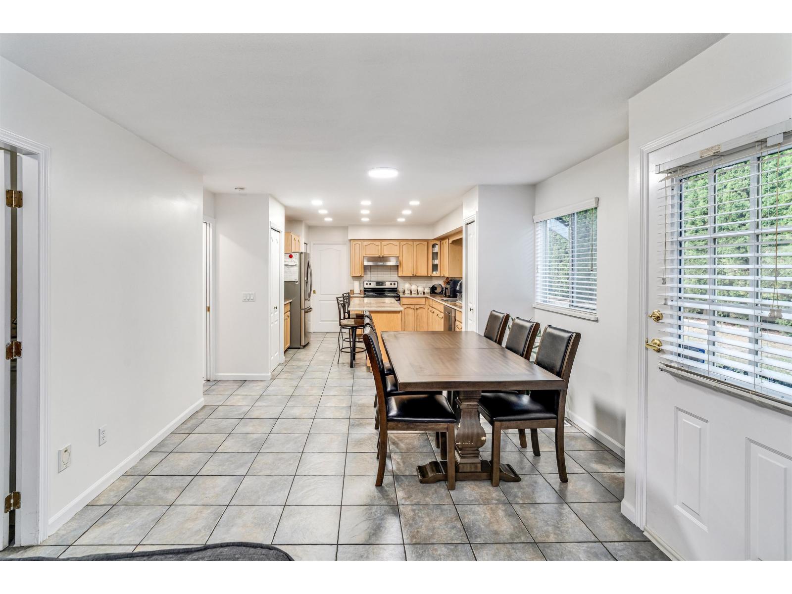 8662 141b Street, Surrey, British Columbia  V3W 0S3 - Photo 15 - R3048283