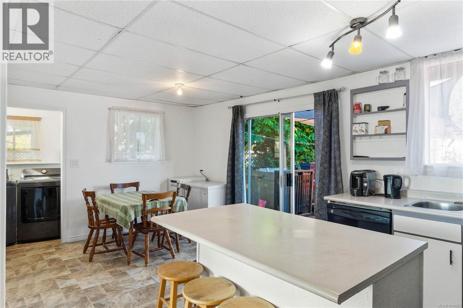 375 Bruce Ave, Nanaimo, British Columbia  V9R 3Y2 - Photo 3 - 1014003