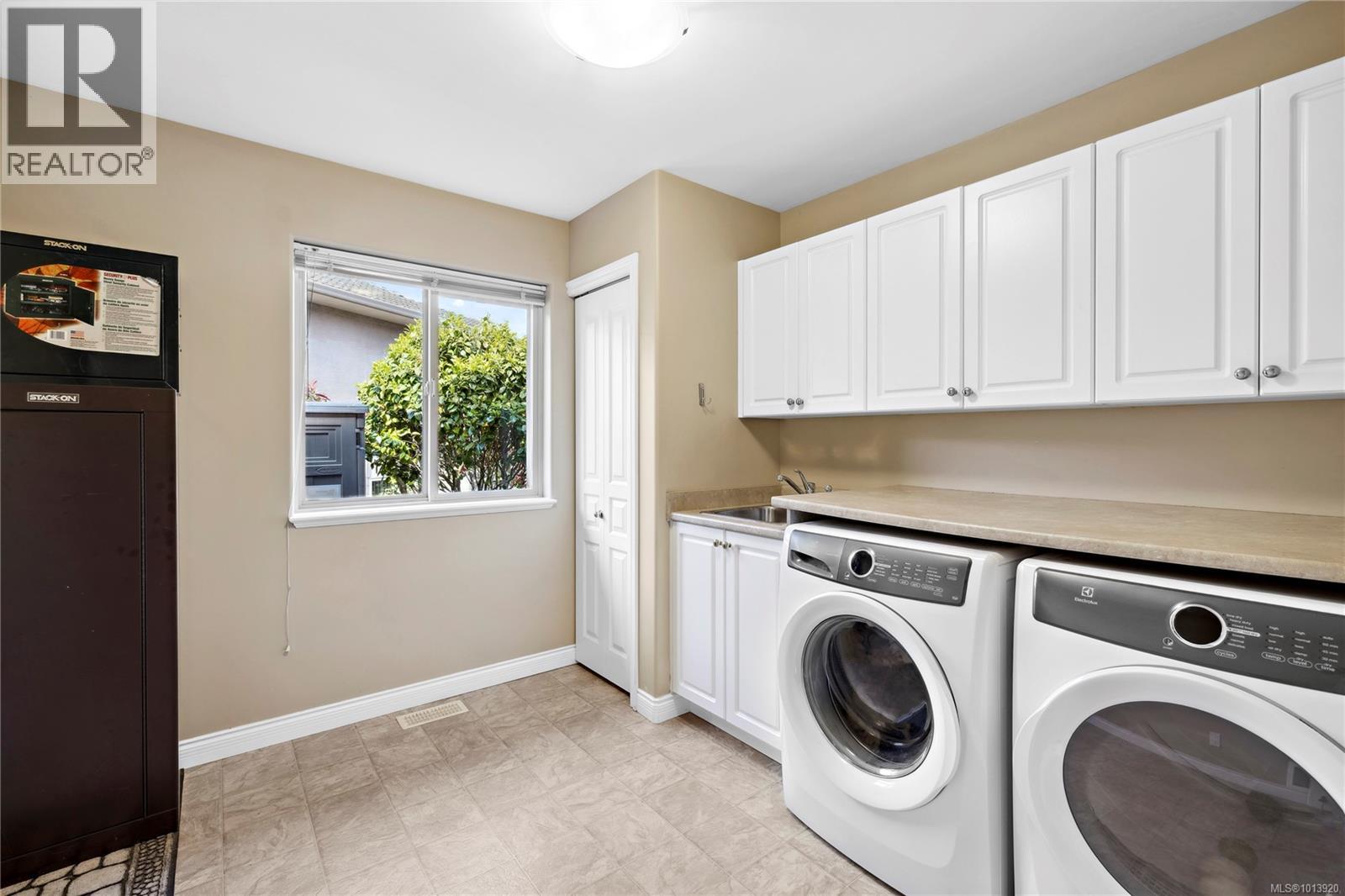 5331 Bayshore Dr, Nanaimo, British Columbia  V9V 1R4 - Photo 42 - 1013920