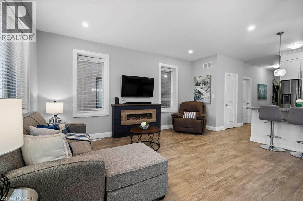 904 Chapel Hill Court, Kitchener, Ontario  N2R 0P4 - Photo 14 - 40768879