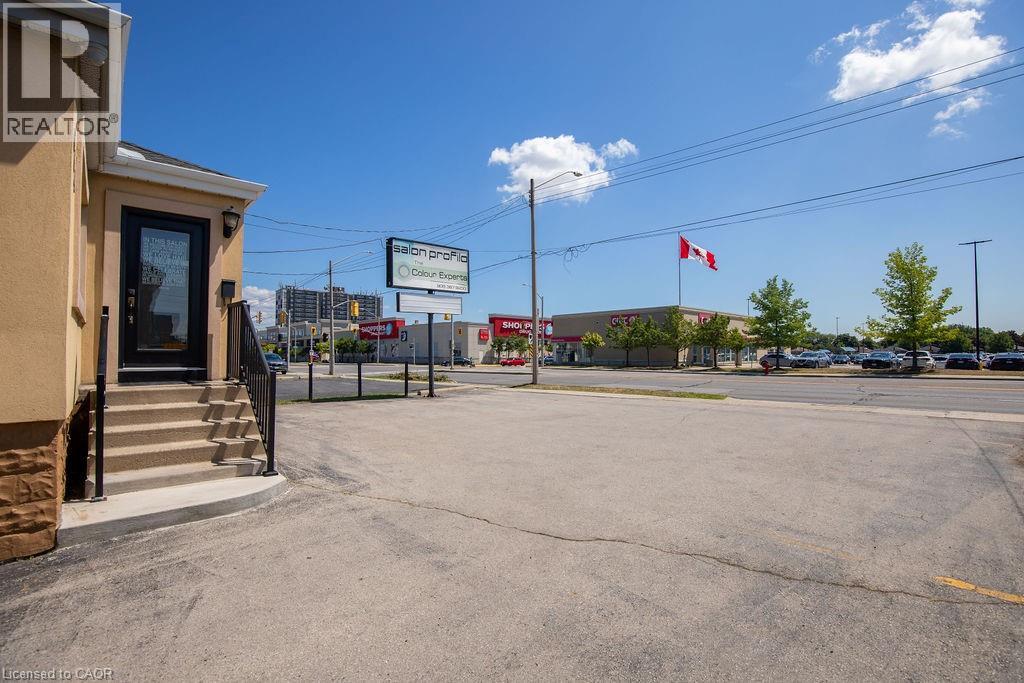 664 Upper James Street, Hamilton, Ontario  L9C 2Z3 - Photo 2 - 40769956
