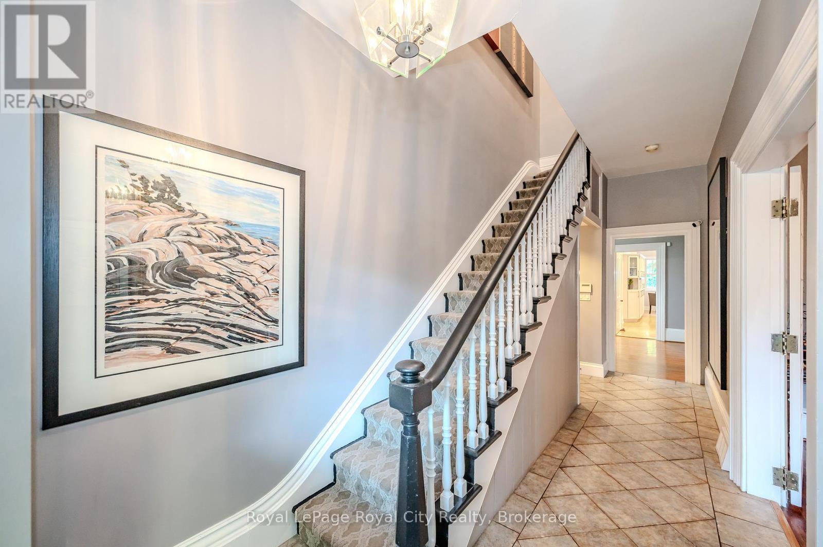 42 Liverpool Street, Guelph (Downtown), Ontario  N1H 2K9 - Photo 17 - X12406267